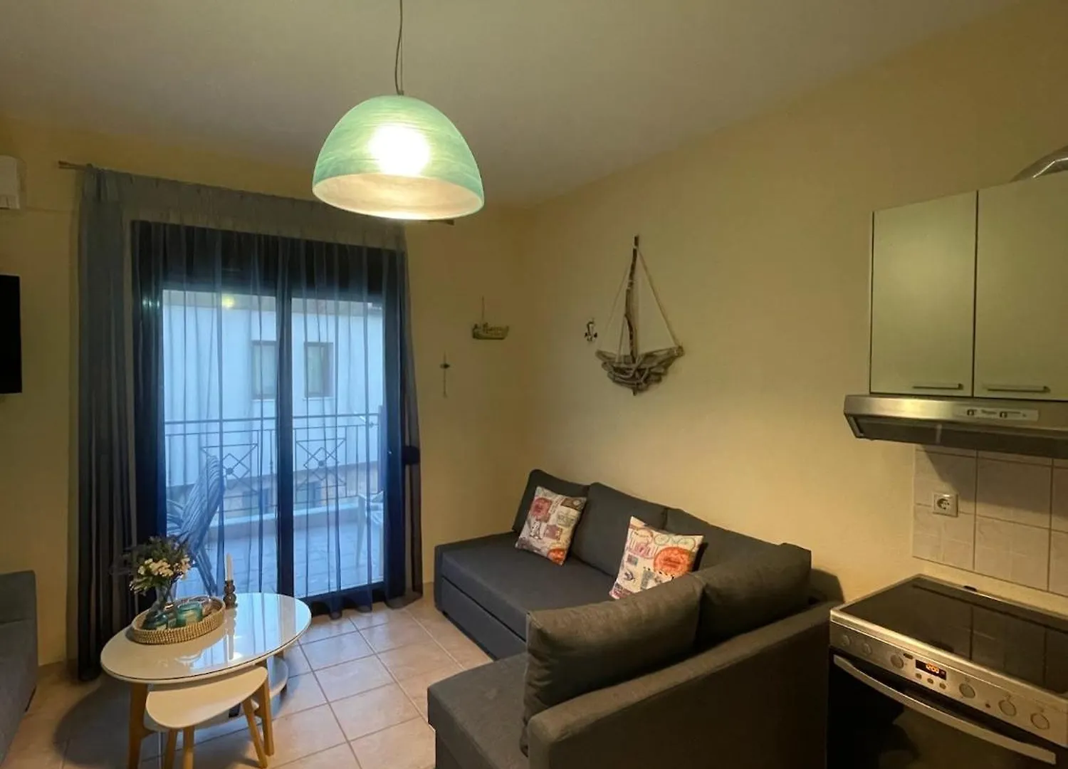Mariposa Suites Afytos Apartment